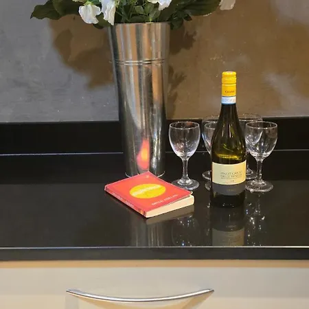 Spacious 4-bedroom With Sea View アパート *