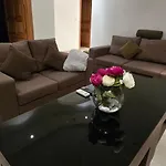 Spacious 4-bedroom With Sea View
