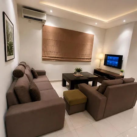 Spacious 4-bedroom With Sea View Appartamento