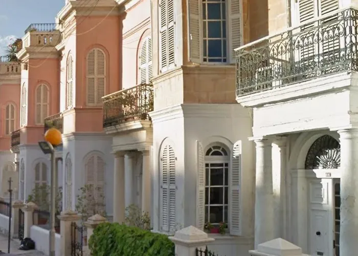 Spacious 4-bedroom With Sea View Apartment Saint Julian's